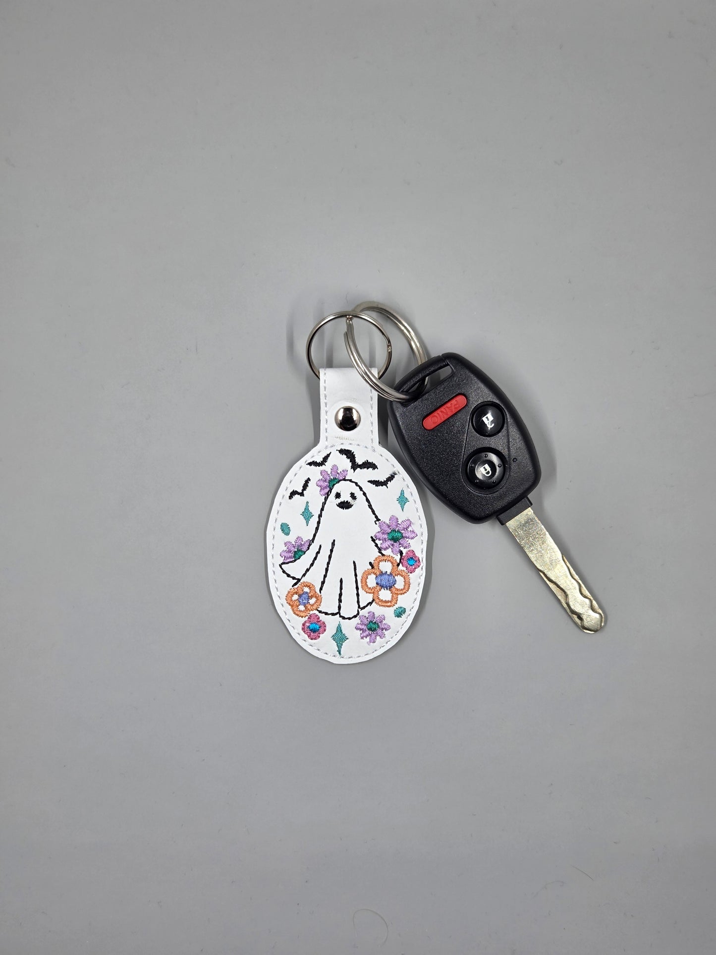 Floral Sheet Ghost Embroidered Keychain | Cute Spooky Vinyl Keychain