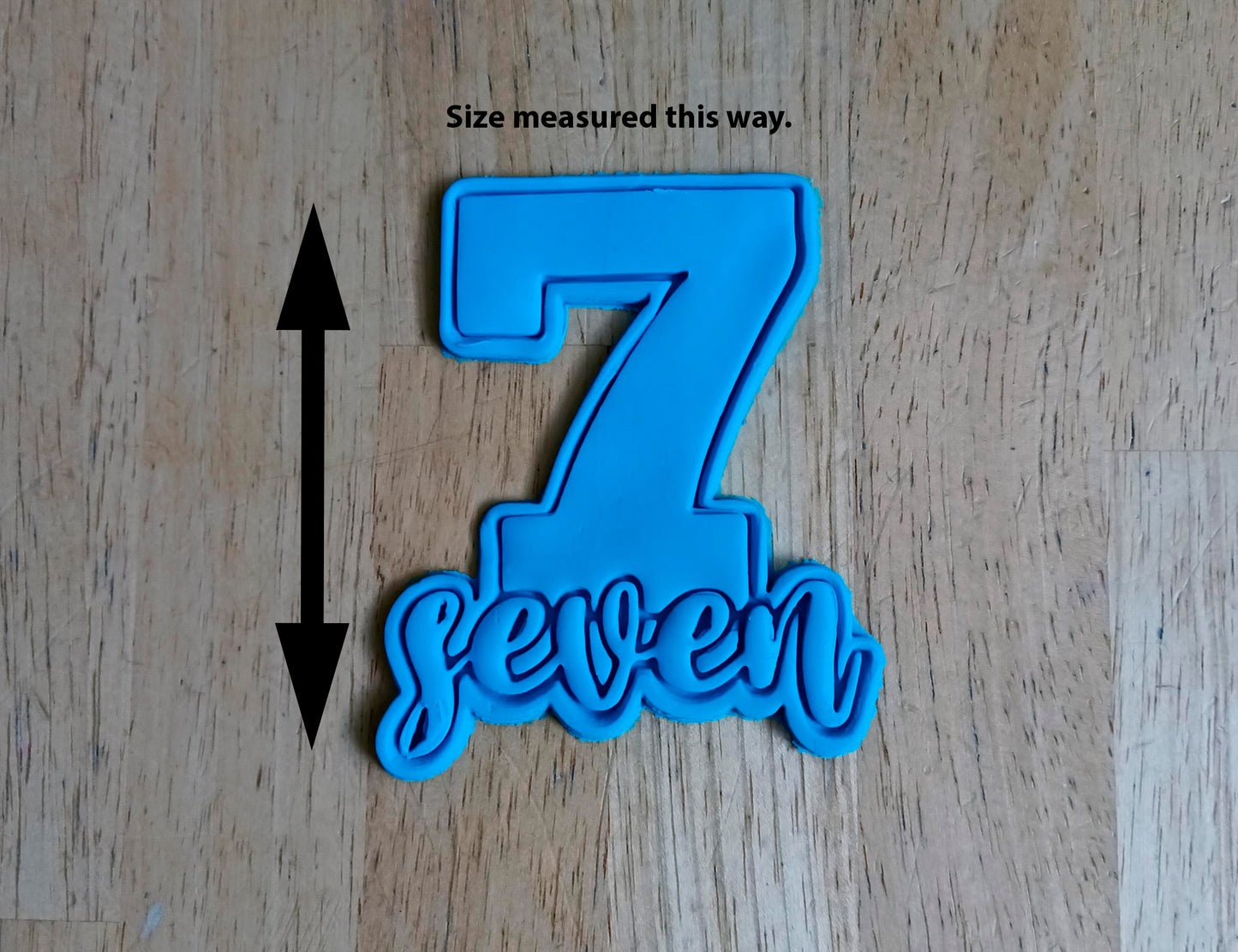 Number Seven Cookie Cutter Set (2-Piece)