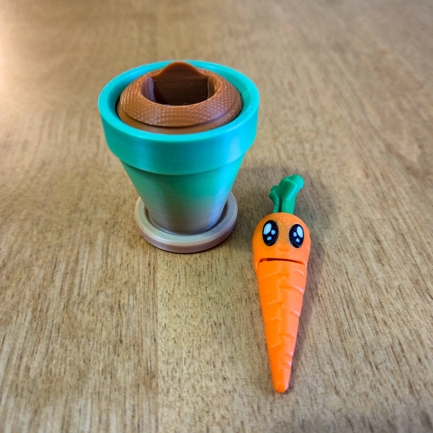 Carrot Pop Fidget Toy – 3D Printed Carrot in Pot with Expressive Face