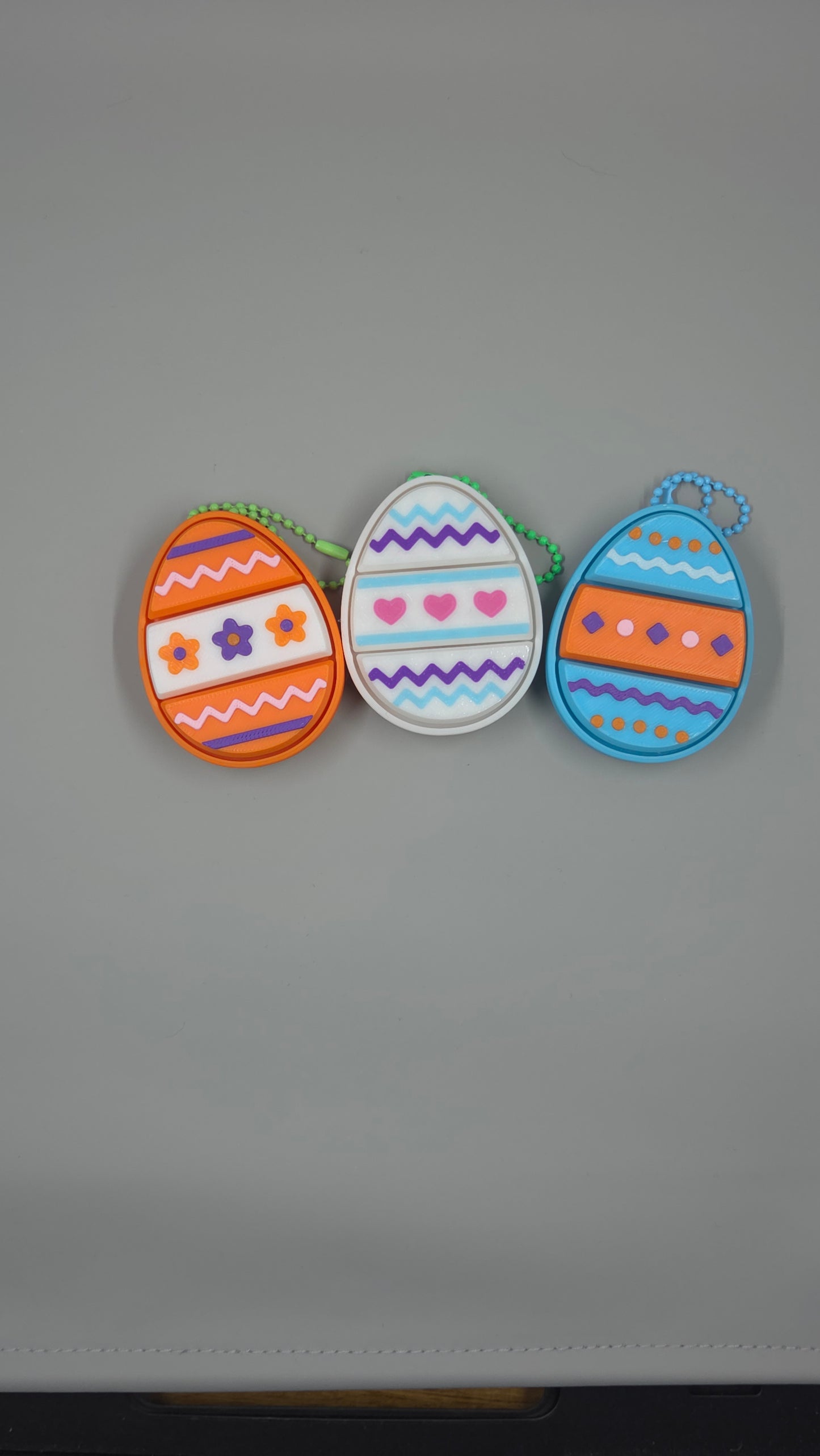 Easter Egg Triple-Clicker – Pressable Fidget Keychain